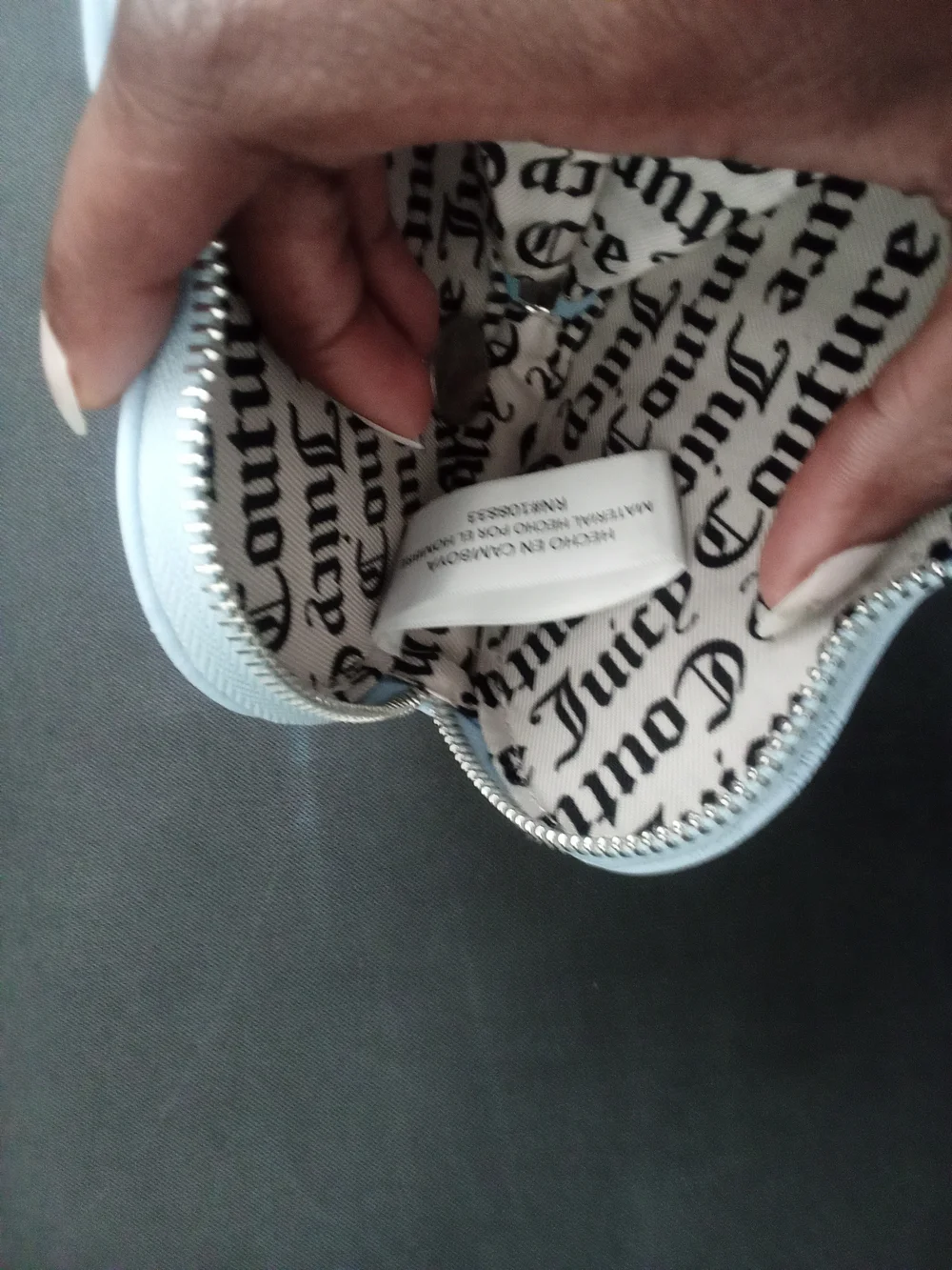 Juicy Couture Pale Blue Heart Wristlet with Silver Chain Strap - Picture 2 of 2